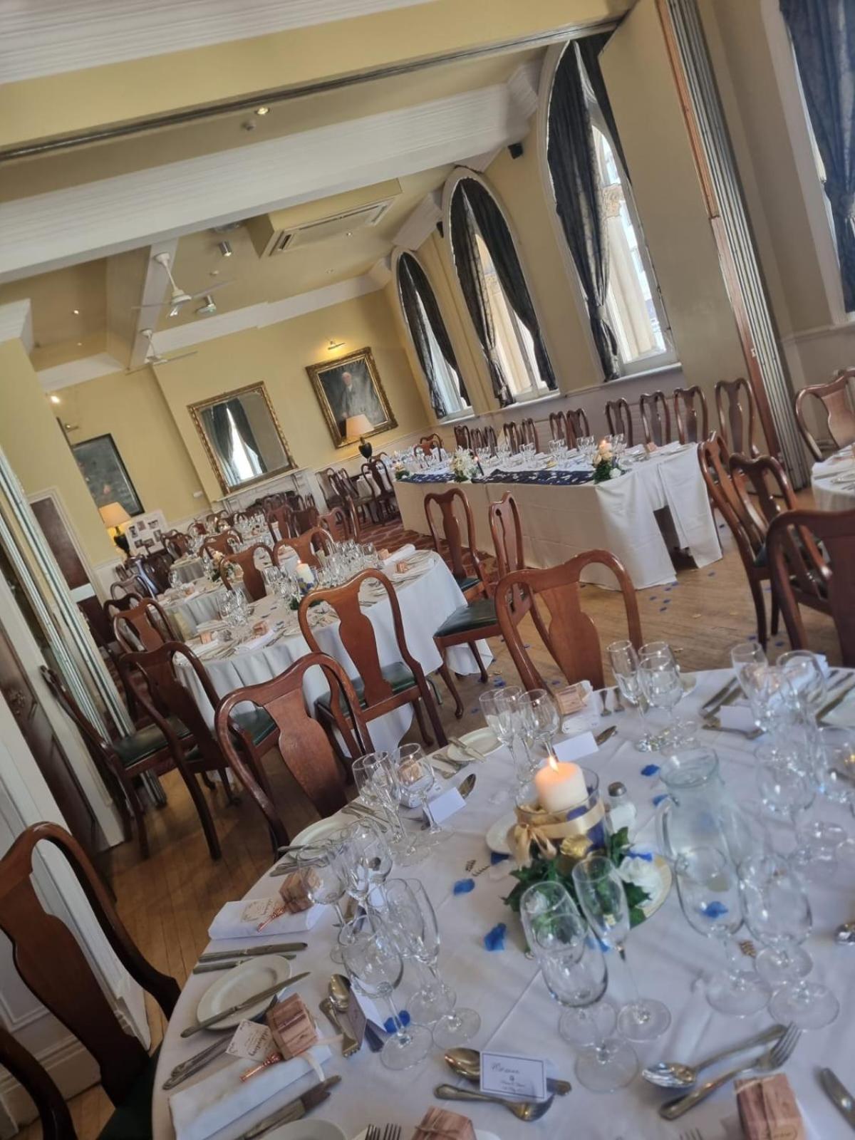 The Racquet Club Aparthotel Liverpool Exteriör bild